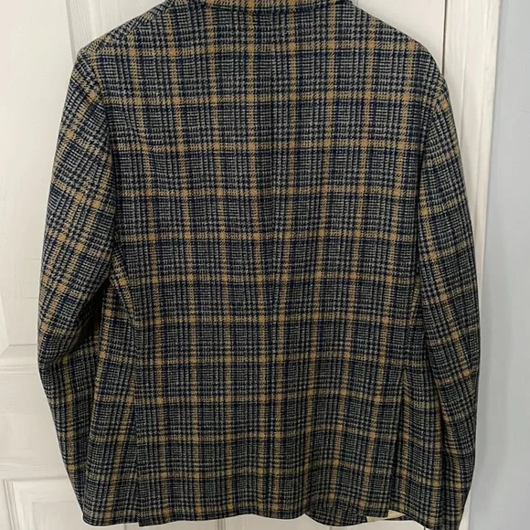 Mens plaid partially lined sport coat. - Picture 5 of 6
